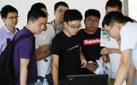 机器人功能型平台睿慕课-机器人动力学参数辨识与控制成功举办！